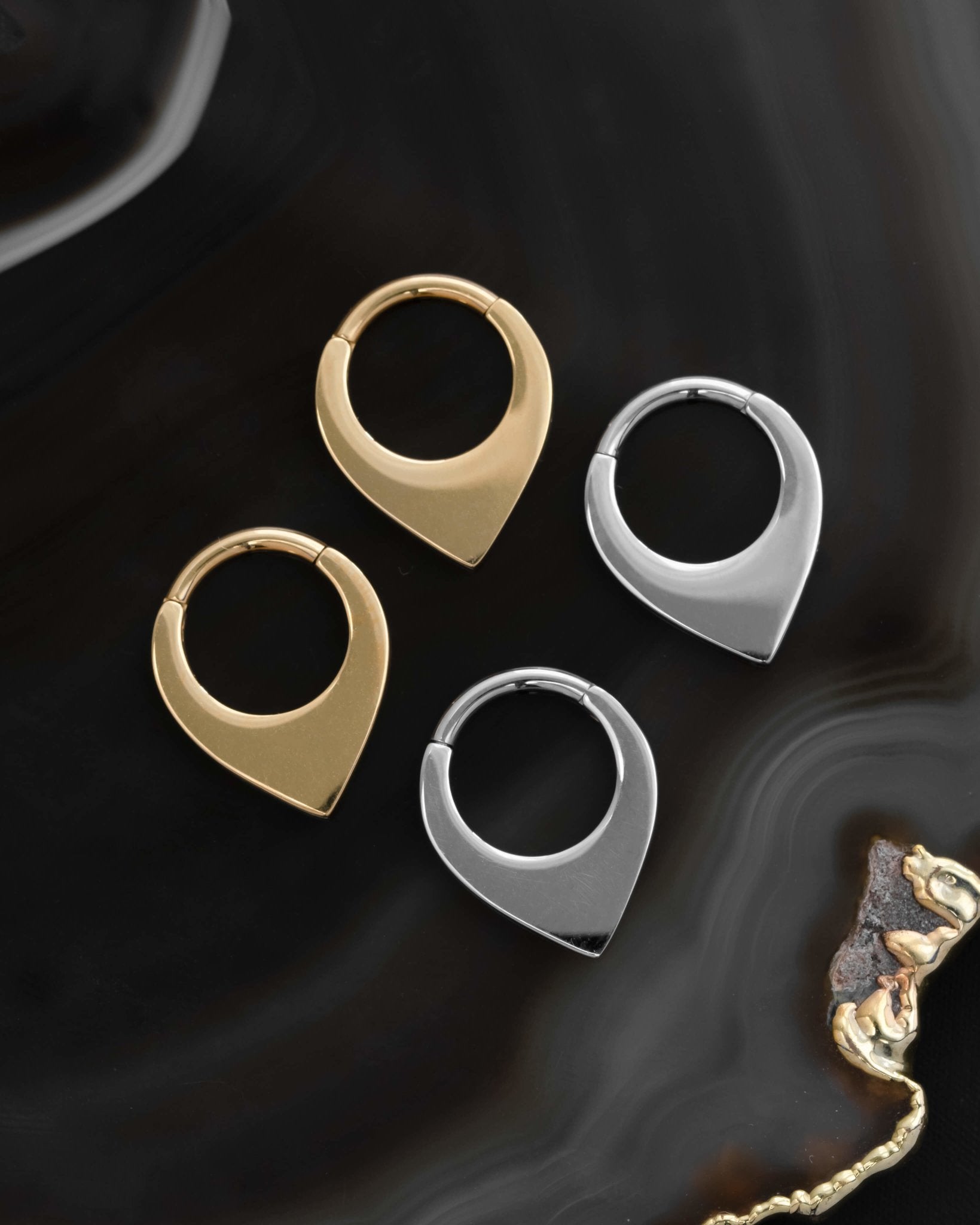 Penelope Planchette Clicker - Clickers - Ask and Embla